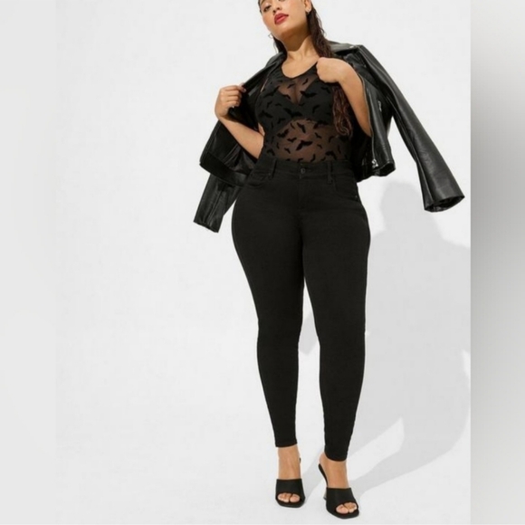 Bodysuit Spiderwebs/Bat Flock V-Neck - Picture 4 of 4